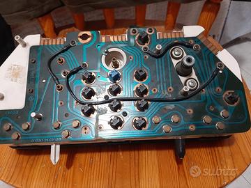 quadro strumentazione di una fiat uno turbo diesel