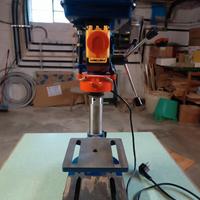 Trapano a colonna da banco