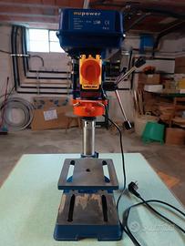 Trapano a colonna da banco