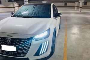 PEUGEOT 208   1.2 hybrid GT 145cv e-dc