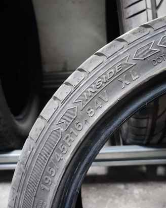 Gomme auto