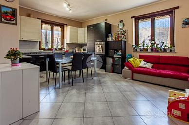 CASA SEMINDIPENDENTE A VAL DELLA TORRE