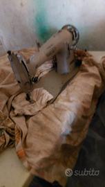 Macchina da cucire pfaff