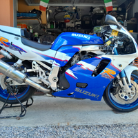 Gsxr 750w