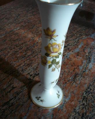 Vaso Rosenthal con decorazione di rose gialle