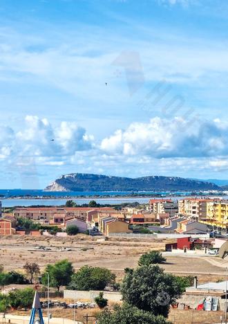 Zona Pitz'e Serra: Quadrilocale vista mare