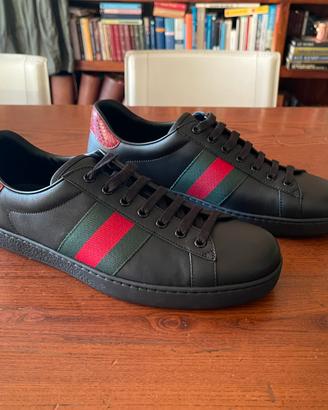 Sneaker nere Gucci ACE in pelle con dettaglio WEB
