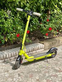 Monopattino giallo  LEXGO R9 LITE PRO