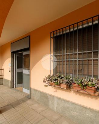 NEGOZIO A SALERANO SUL LAMBRO