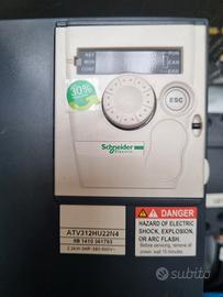 Inverter Schneider ATV 312HU22N4 2,2 KW 