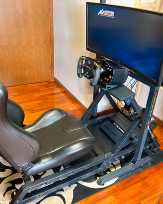 Postazione Simracing - Fanatec / Next Level Racing