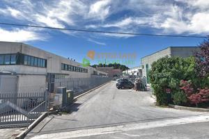 Locale commerciale, Zona industriale di Campoba...