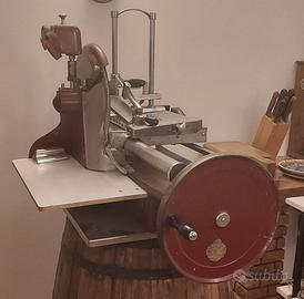 AFFETTATRICE MANUALE A VOLANO