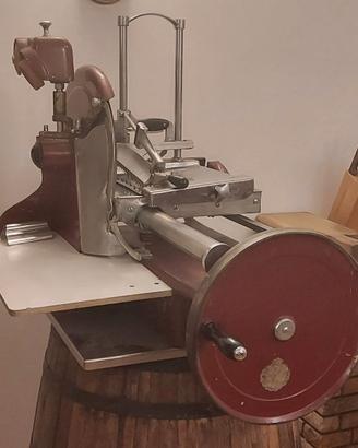 AFFETTATRICE MANUALE A VOLANO