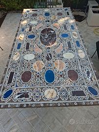 ripiano in mosaico di marmo