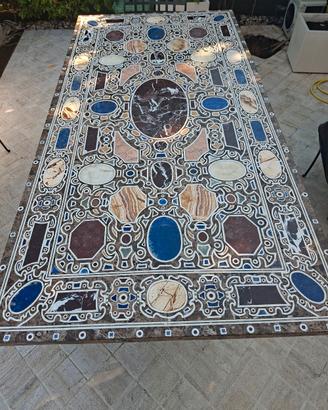 ripiano in mosaico di marmo