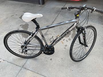 Bicicletta Montana X-Cross come nuova