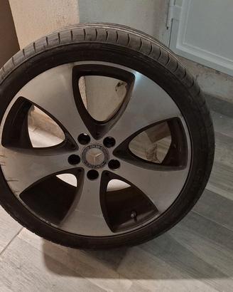 gomme piu cerchi originale merceds classe a. 