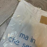 T-Shirt nuovo con cartellino