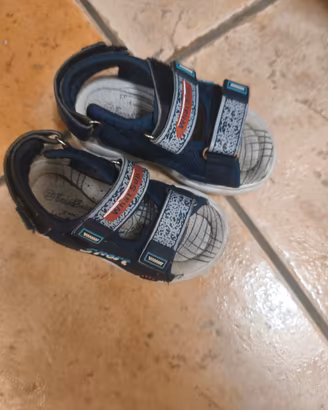 scarpe bambino aperte