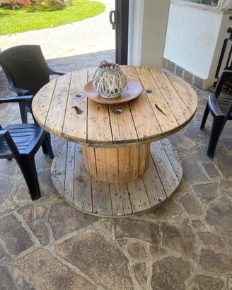 tavolo giardino ricavato da bobina