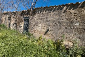 Terreno con rudere