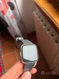 Fitbit versa lite
