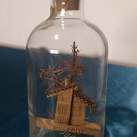Bottiglia souvenir Dolomiti vintage con paesaggio