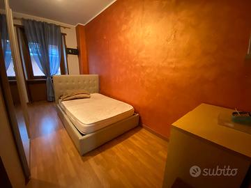 Stanza singola Via Tunisi 60 - libera subito