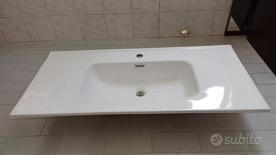 Lavabo da appoggio in ceramica 101x47