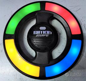 HASBRO SIMON SWIPE GIOCO DI SOCIETA' FINO A 4 GIOC