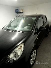 Opel Corsa D 1.2 benzina 5 porte 136.000 km