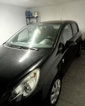 Opel Corsa D 1.2 benzina 5 porte 136.000 km