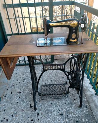 macchina da cucire Singer vintage 