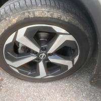 Cerchi nissan  Qashquai 18 com gomme