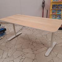 Scrivania Ikea per ufficio