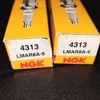 2 candele NGK LMAR8A-9