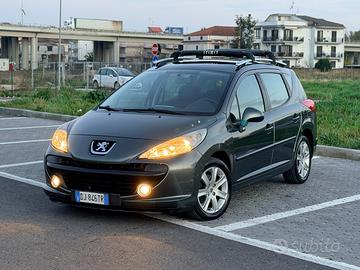 Puegeot 207sw  1.6 diesl tetto panoramico full opt