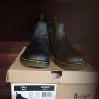 Dr. Martens 35