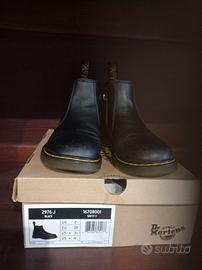 Dr. Martens 35