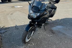 Honda Deauville 700 ABS accessoriata