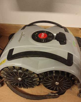 Robot tagliaerba