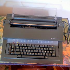 macchina da scrivere Olivetti
