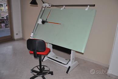 TECNIGRAFO   ZUCOR  SU  TAVOLO BIEFFE