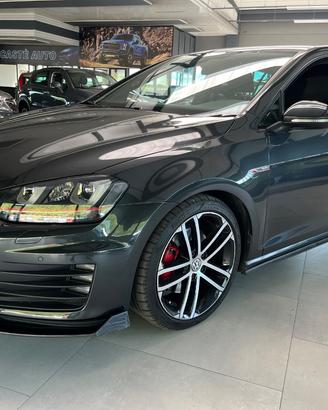 VOLKSWAGEN Golf GTD 2.0 TDI DSG 5p. BMT