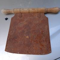 vecchio arnese da taglio 