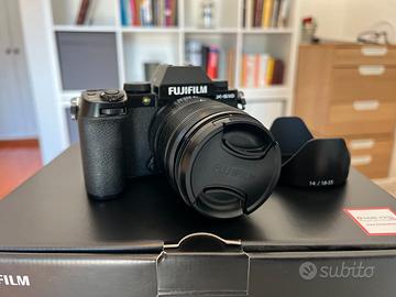 FUJIFILM X-S10 + Obiettivo XF18-55mm. Come Nuovo!!