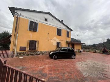 3 LOCALI A PERUGIA