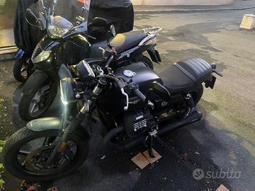 Moto Guzzi V7 V - 2024