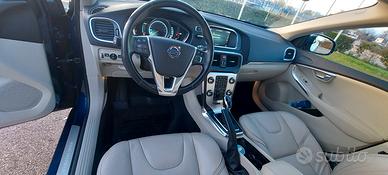 VOLVO V40 OCEAN RACE 